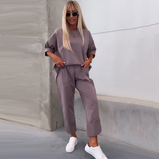 ✨2025 Nuevo diseño💃🌸Conjunto casual de dos piezas de top y pantalón de manga corta en color liso para mujer