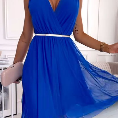 Vestido de gasa sin mangas con cuello en V