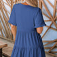 Damen-Stufenkleid mit Rüschenbesatz und V-Ausschnitt